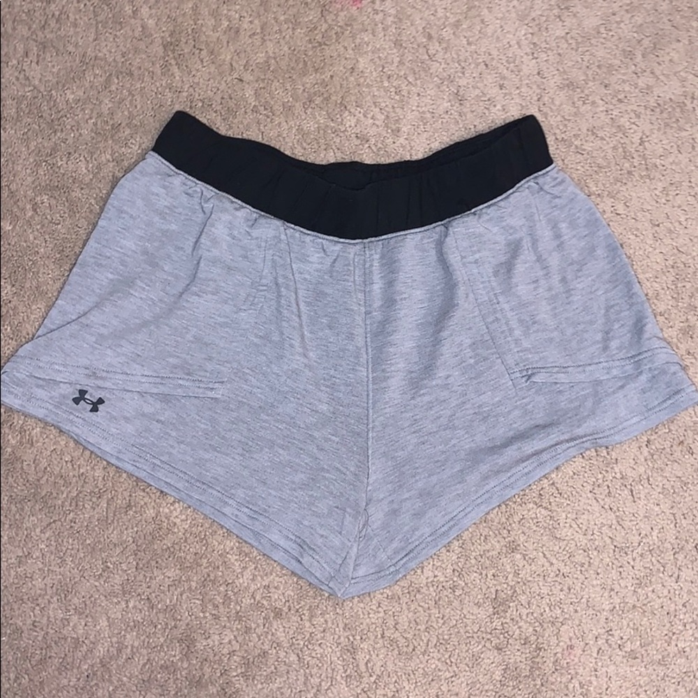 Super soft under armor shorts